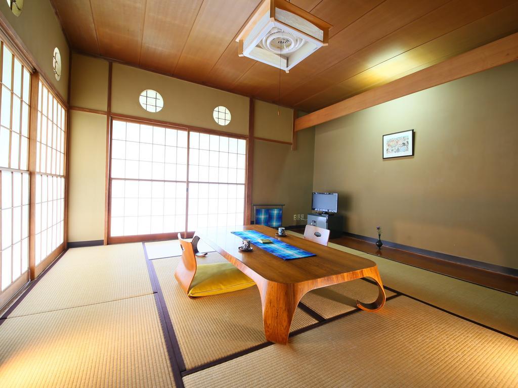 צ'יצ'יבו Hotel Miyama חדר תמונה