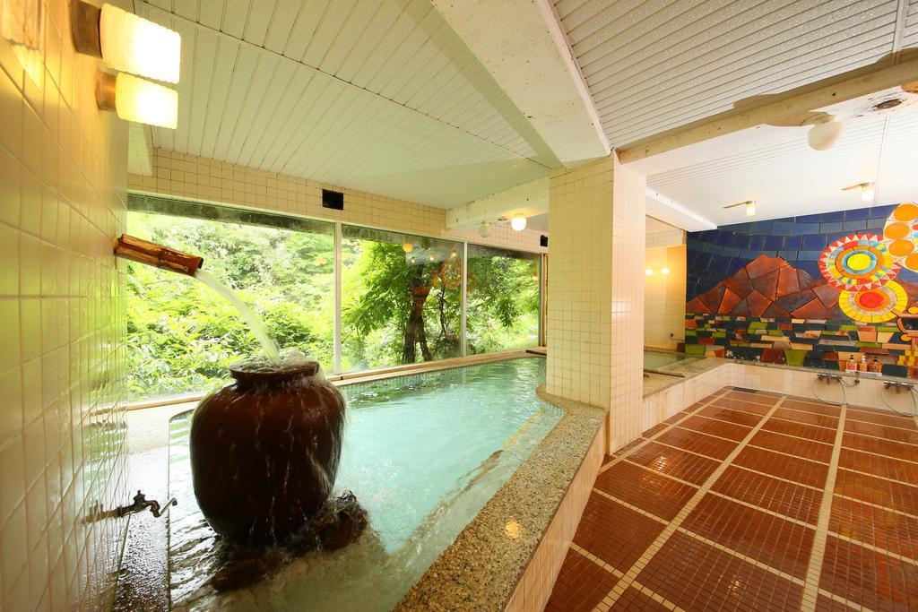 צ'יצ'יבו Hotel Miyama מראה חיצוני תמונה